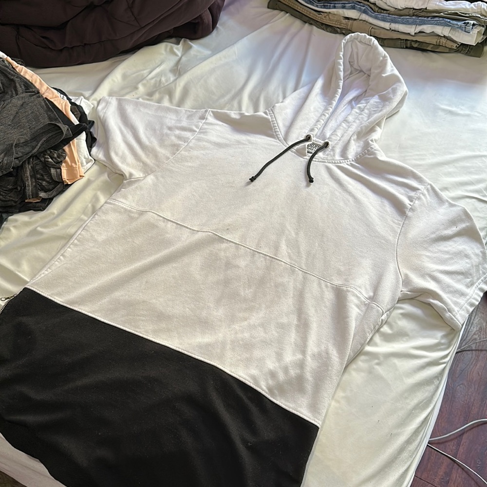 Hooded shirt, no design on back.